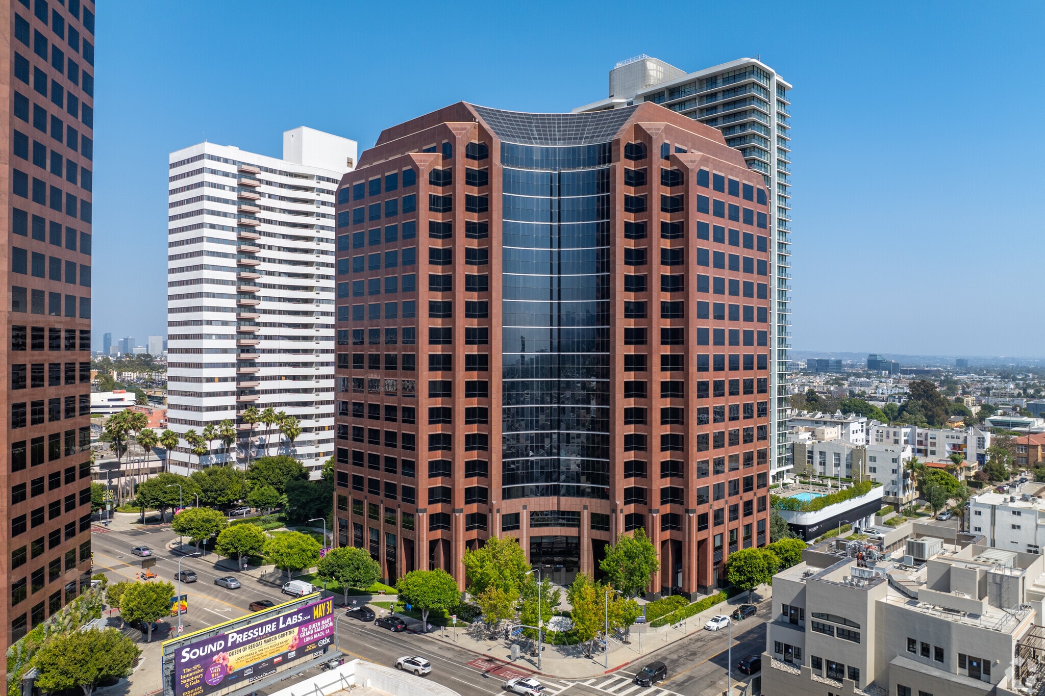 11766 Wilshire Blvd, Los Angeles, CA for lease Primary Photo- Image 1 of 18