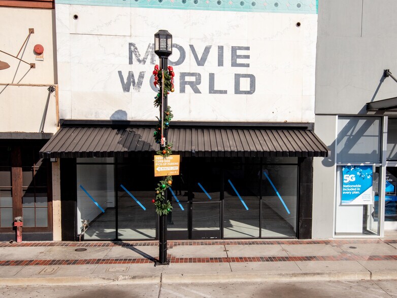 212 N San Fernando Blvd, Burbank, CA à louer - Photo du bâtiment - Image 2 de 25