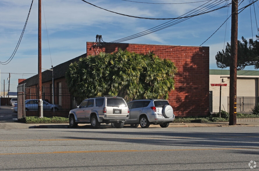 412 S Palm Ave, Alhambra, CA for lease - Primary Photo - Image 1 of 3