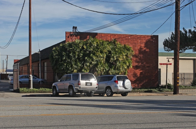 More details for 412 S Palm Ave, Alhambra, CA - Industrial for Lease