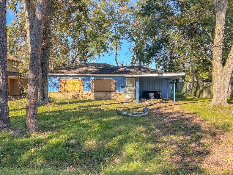 14-Home Rental Portfolio portfolio of 15 properties for sale on LoopNet.ca - Building Photo - Image 3 of 18