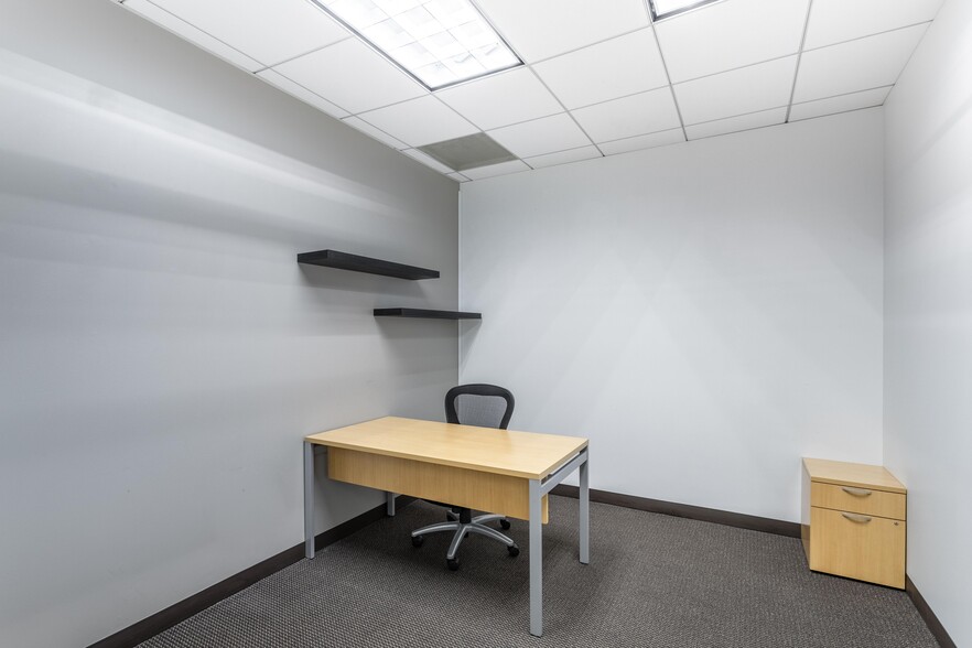440 E huntington Dr, Arcadia, CA for lease - Interior Photo - Image 3 of 10