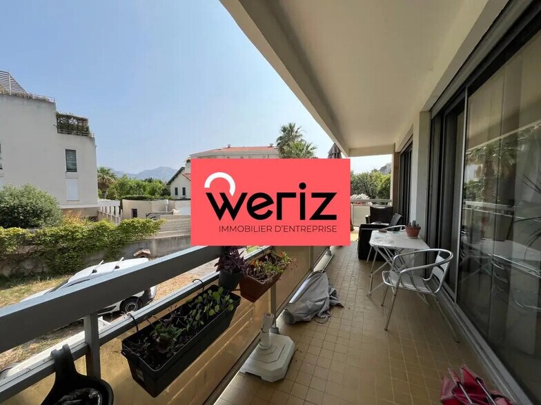 Bureau dans Marseille à louer - Photo du bâtiment - Image 3 de 9