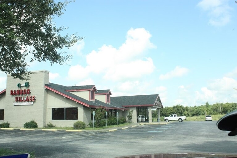 5151 Avenue H, Rosenberg, TX à vendre - Photo du bâtiment - Image 3 de 26