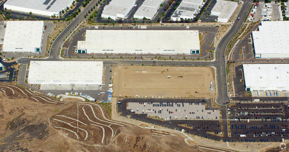 29051 Avenue Valley View, Valencia, CA for lease - Aerial - Image 3 of 4