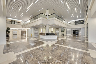 7000 W Palmetto Park Rd, Boca Raton, FL for lease Lobby- Image 2 of 38