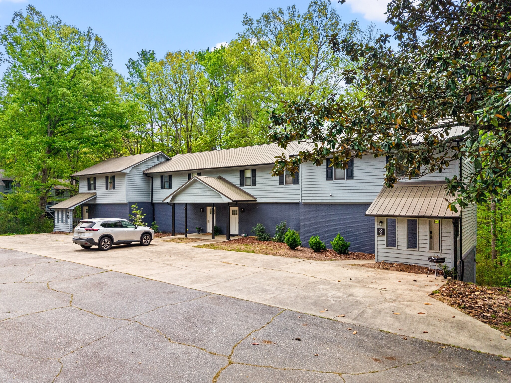 10 Kinston Manor Dr, Westminster, SC à vendre Photo principale- Image 1 de 10