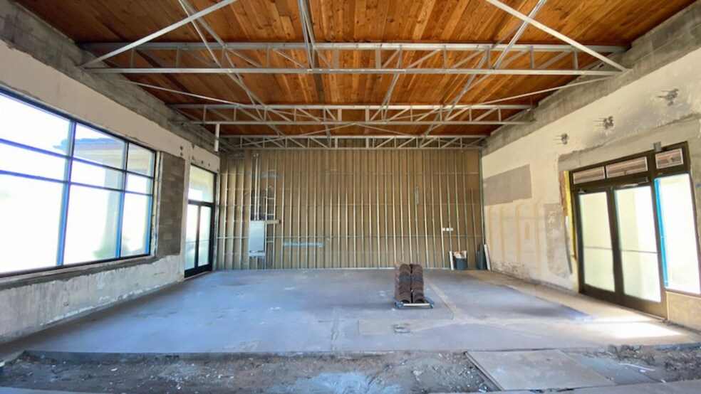 27 S Puunene Ave, Kahului, HI à louer - Photo du bâtiment - Image 2 de 2