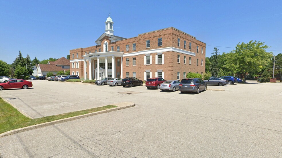 5001 Mayfield Rd, Lyndhurst, OH for lease - Building Photo - Image 2 of 6