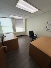 1515 N Harlem Ave, Oak Park, IL for lease Interior Photo- Image 2 of 8