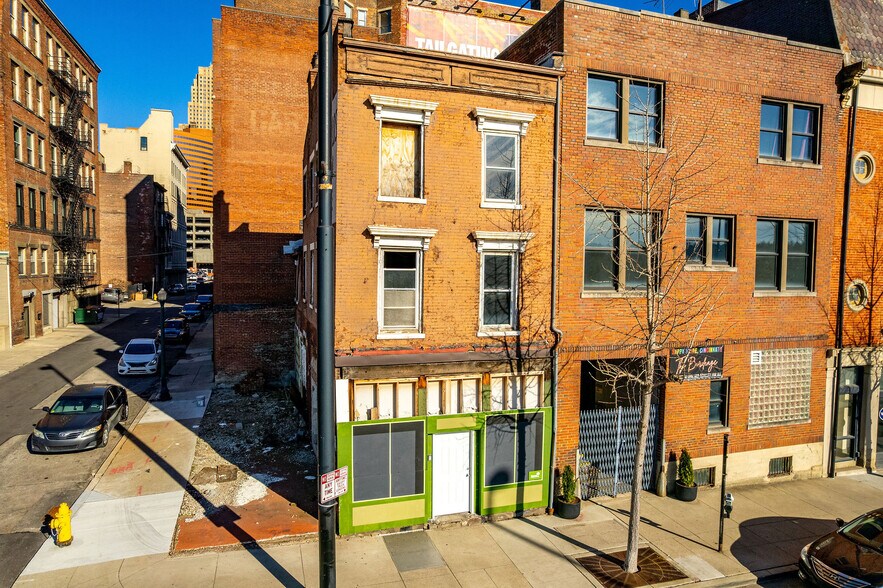 414 Central Ave, Cincinnati, OH à vendre - Photo du bâtiment - Image 2 de 19