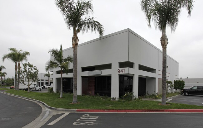 More details for 941 Via Rodeo, Placentia, CA - Industrial for Lease