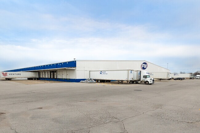 Plus de détails pour 4300 Church Rd, Centreville, IL - Industriel à louer