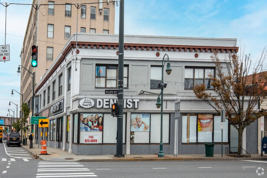 393 Sunrise Hwy, Lynbrook, NY for sale - Primary Photo - Image 2 of 4