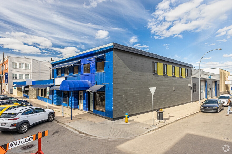 8109-8113 102 St NW, Edmonton, AB for lease - Primary Photo - Image 1 of 6