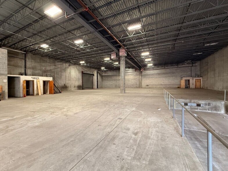 5333 Preston Ct, Brooklyn, NY for lease - Building Photo - Image 2 of 5