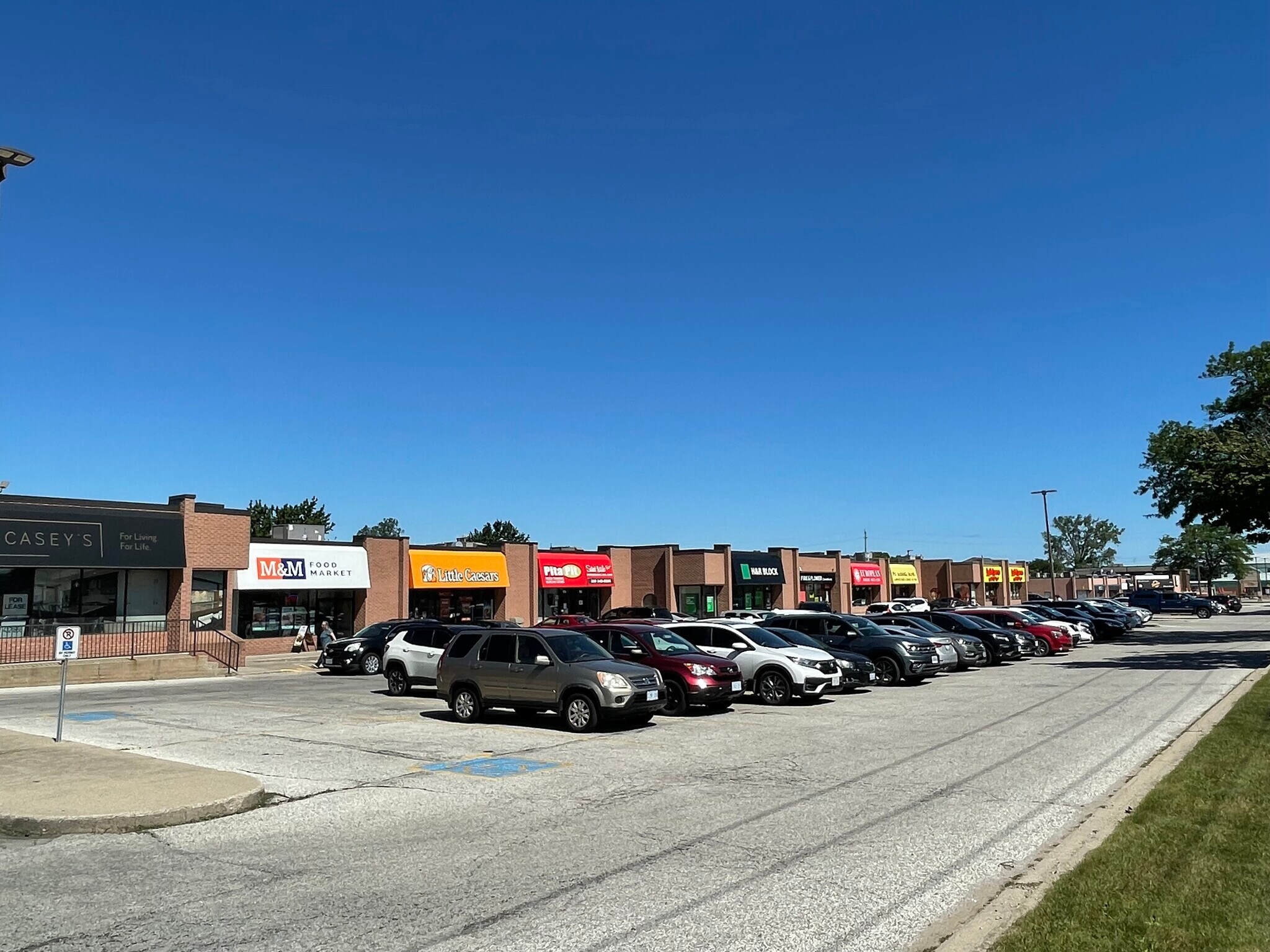 1362 Lambton Mall Rd, Sarnia, ON à vendre Photo principale- Image 1 de 1