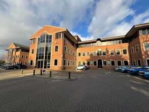 450 Bath Rd, West Drayton for lease Building Photo- Image 2 of 12