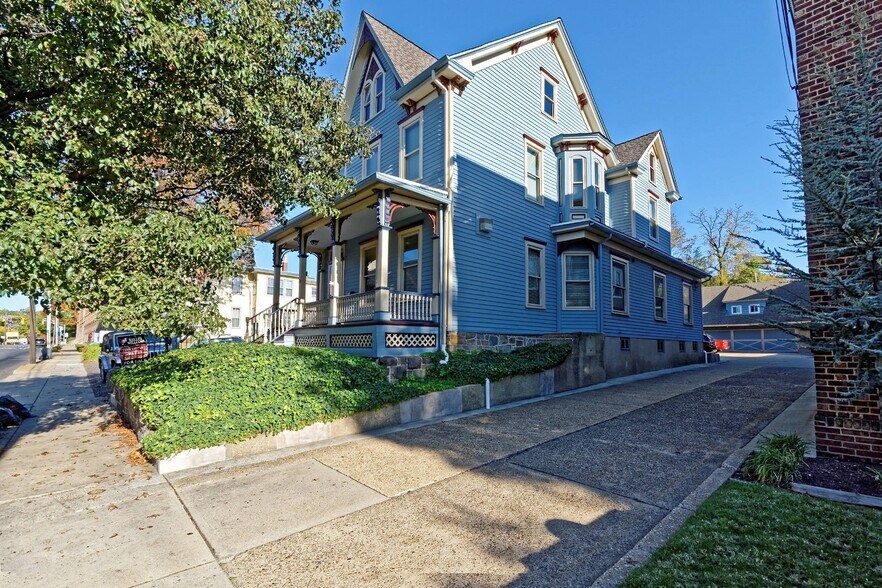 38 Cooper St, Woodbury, NJ à vendre - Photo du bâtiment - Image 3 de 8