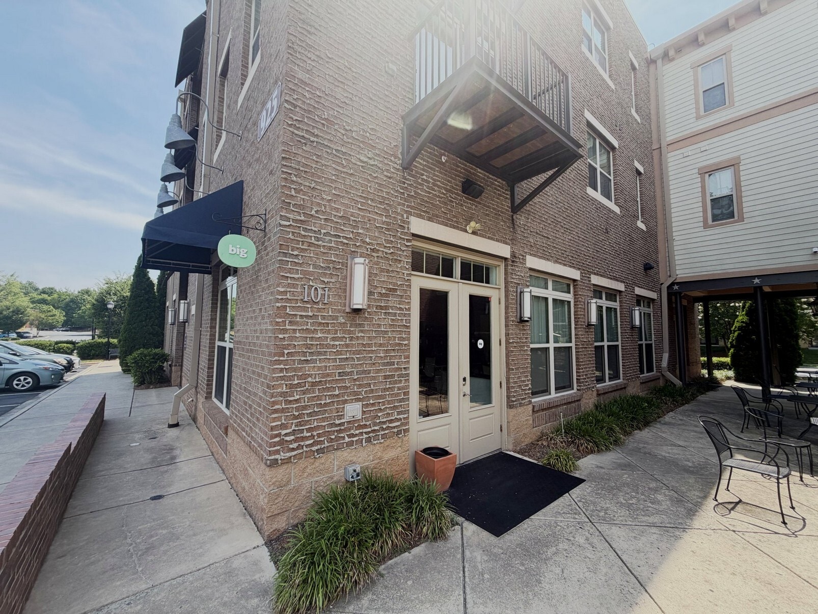 925 Park Center Dr, Matthews, NC for lease Building Photo- Image 1 of 8