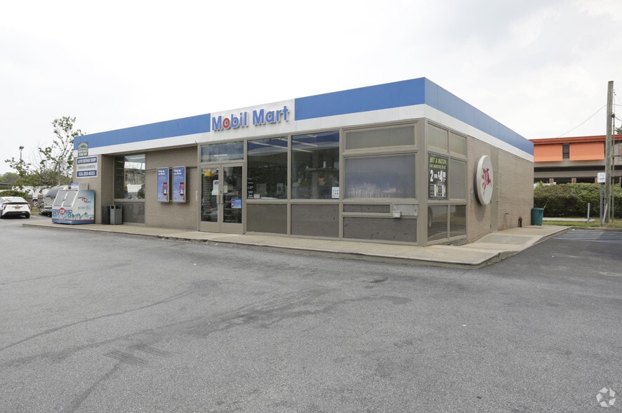 2351 Broadhollow Rd, Farmingdale, NY for lease - Primary Photo - Image 1 of 5