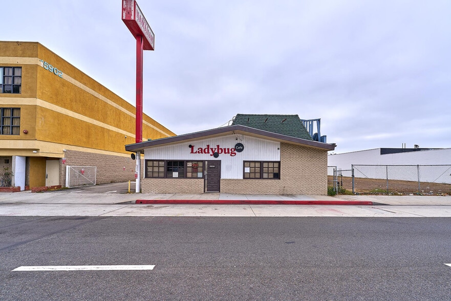 15926 S Western Ave, Gardena, CA for sale - Building Photo - Image 1 of 18