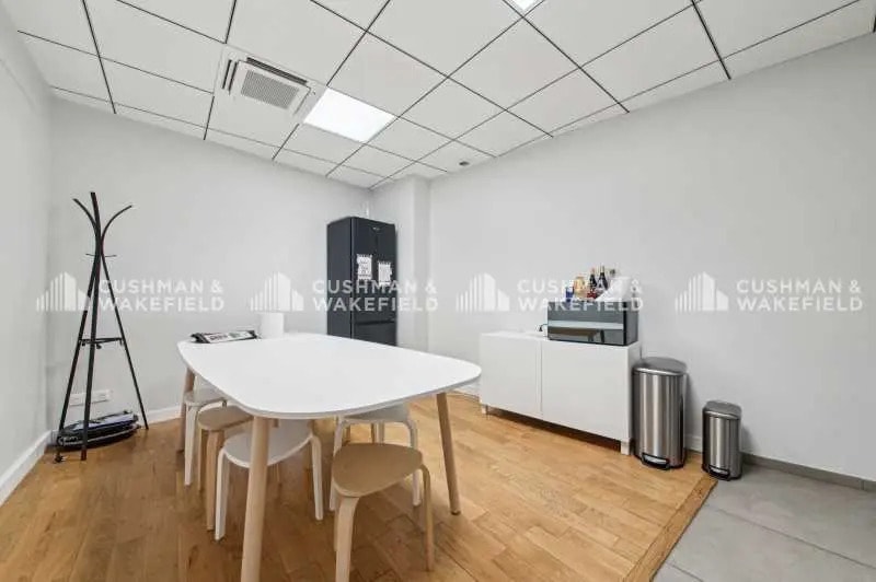 45 Rue De La République, Lyon for lease - Interior Photo - Image 2 of 14