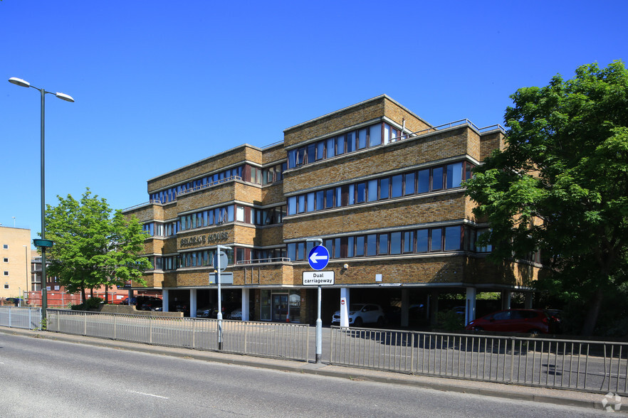 Station Way, Crawley à vendre - Photo principale - Image 1 de 1