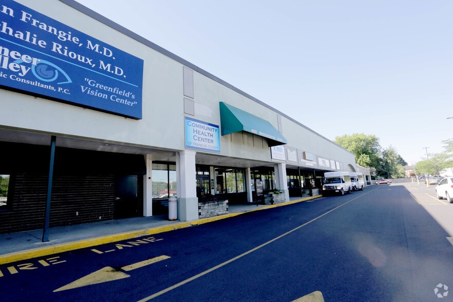 489-493 Bernardston Rd, Greenfield, MA for lease - Primary Photo - Image 2 of 7