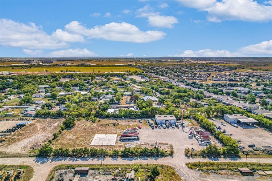 12725 HWY 290 E, Manor, TX for lease - Building Photo - Image 2 of 10