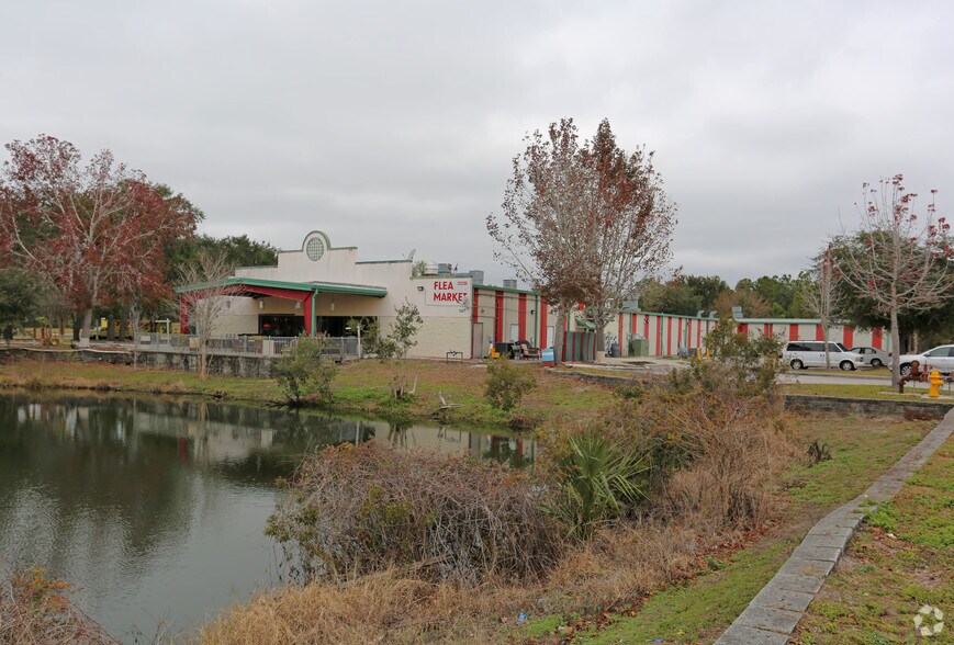 5405 W Irlo Bronson Memorial Hwy, Kissimmee, FL à louer - Photo principale - Image 1 de 9