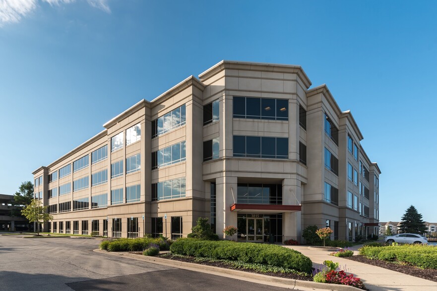 3815 River Crossing Pky, Indianapolis, IN for lease - Building Photo - Image 1 of 8