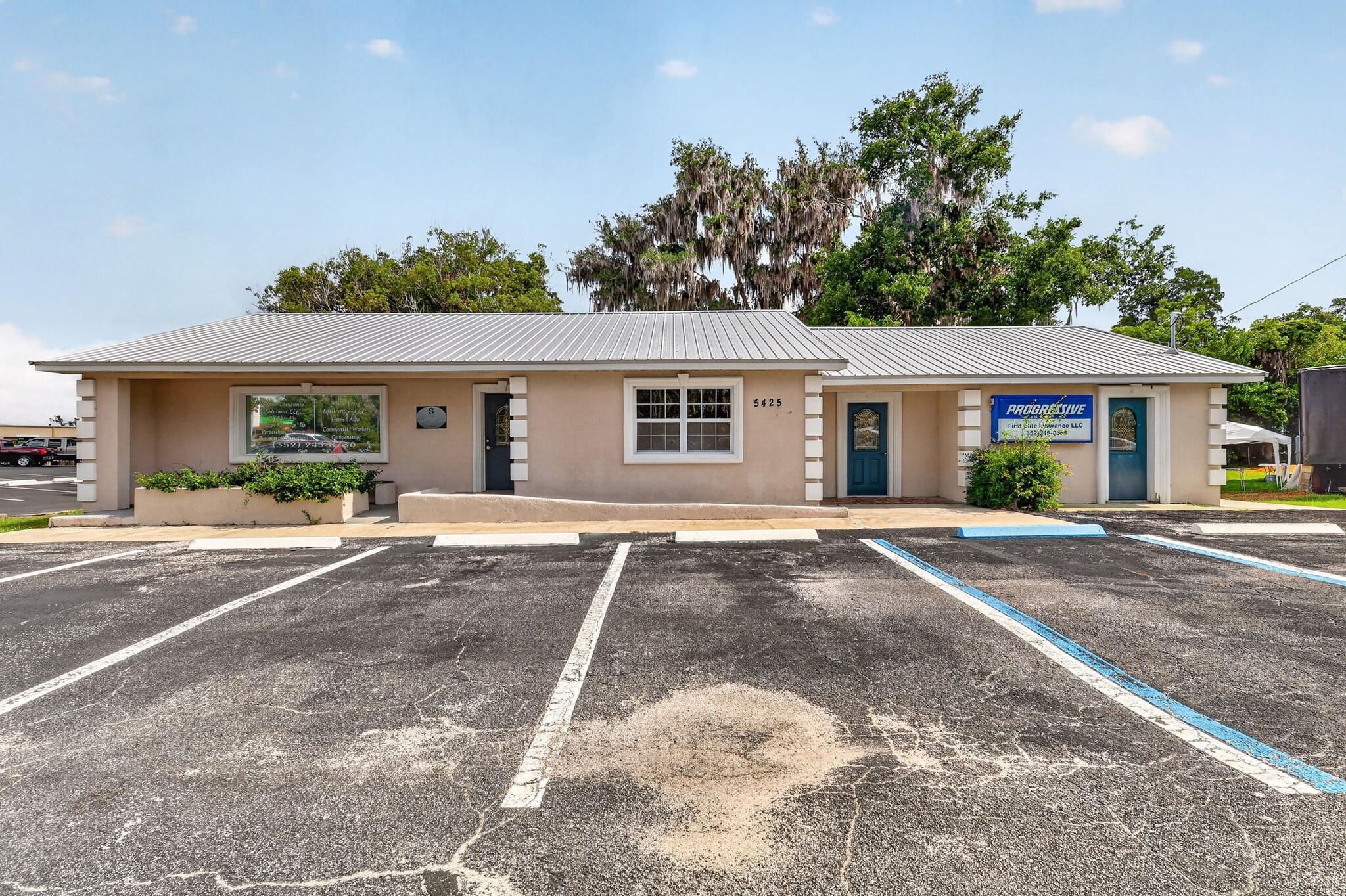5425 SE 111th St, Belleview, FL for sale Primary Photo- Image 1 of 33