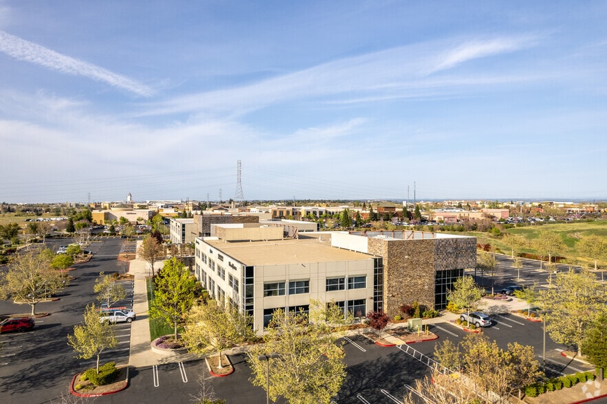 970 Reserve Dr, Roseville, CA for sale - Building Photo - Image 2 of 28