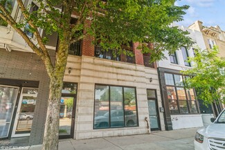 Plus de détails pour 2521 W North Ave, Chicago, IL - Bureau/Commerce de détail à louer