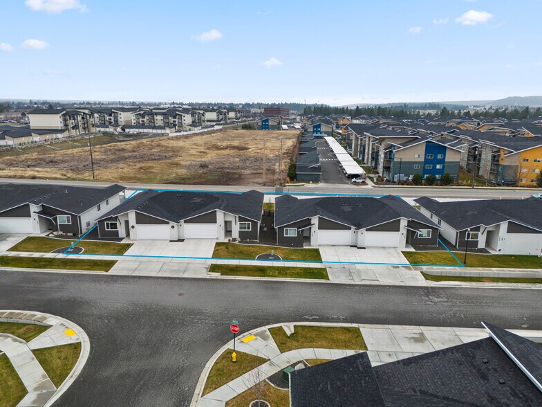 1305 N Coach Dr, Spokane Valley, WA à vendre - Photo principale - Image 1 de 27