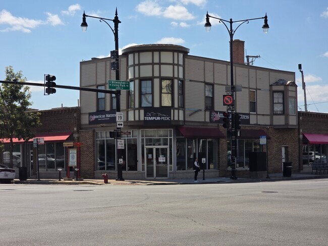Plus de détails pour 4801-4821 W Irving Park Rd, Chicago, IL - Commerce de détail à louer