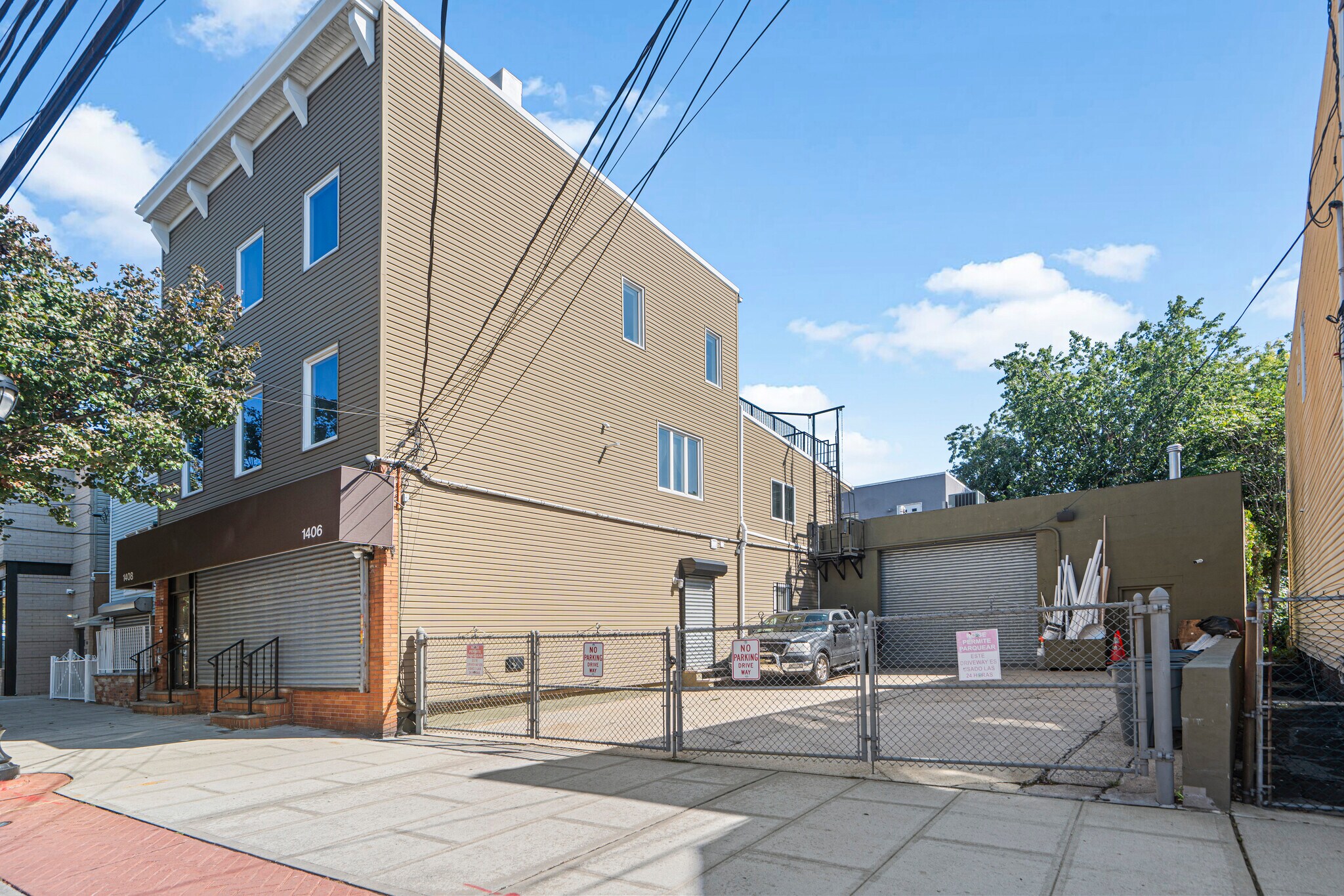 1408 New York Ave, Union City, NJ à vendre Photo du bâtiment- Image 1 de 11