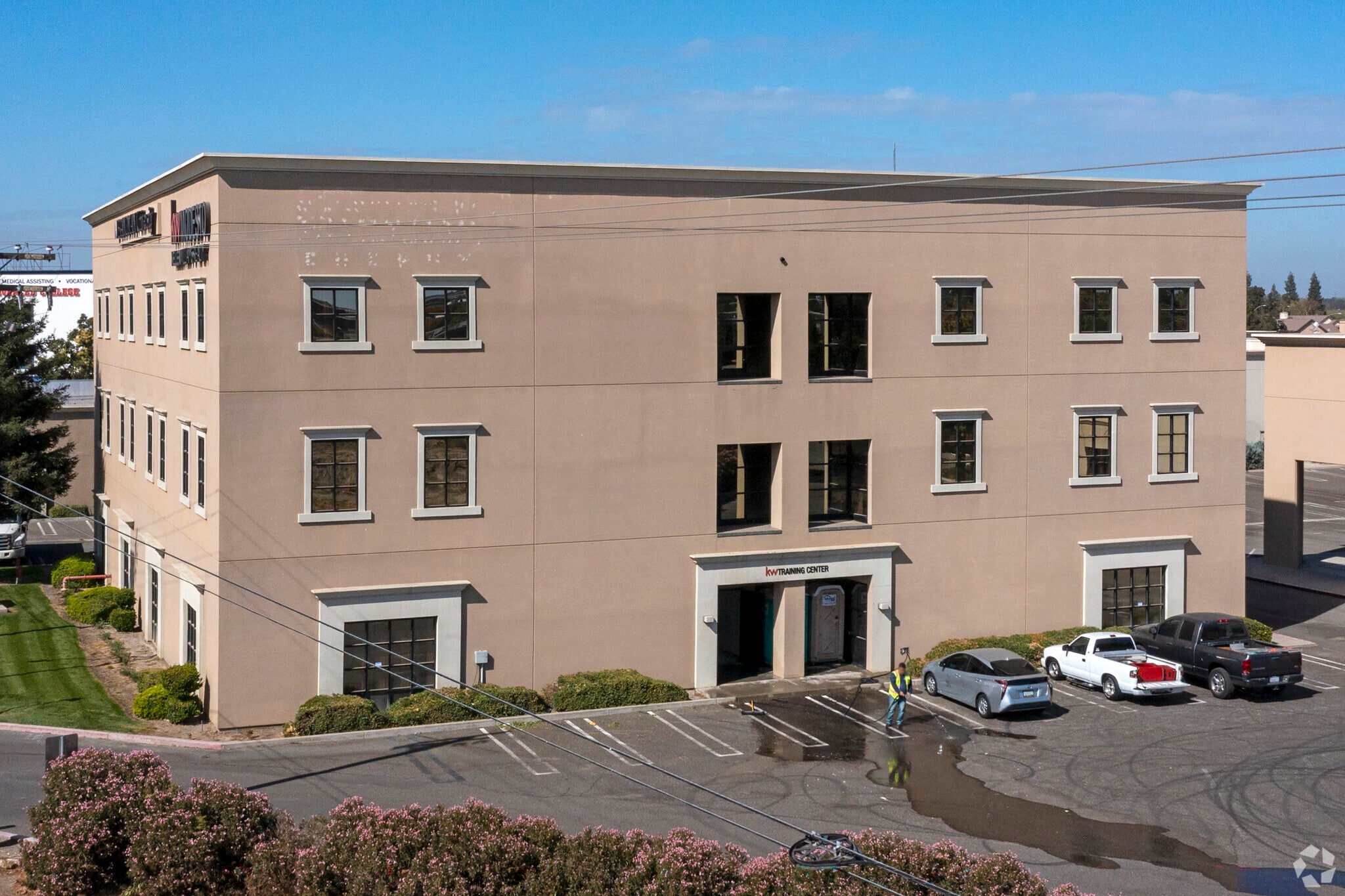 5222 Pirrone Ct, Salida, CA for lease Building Photo- Image 1 of 4