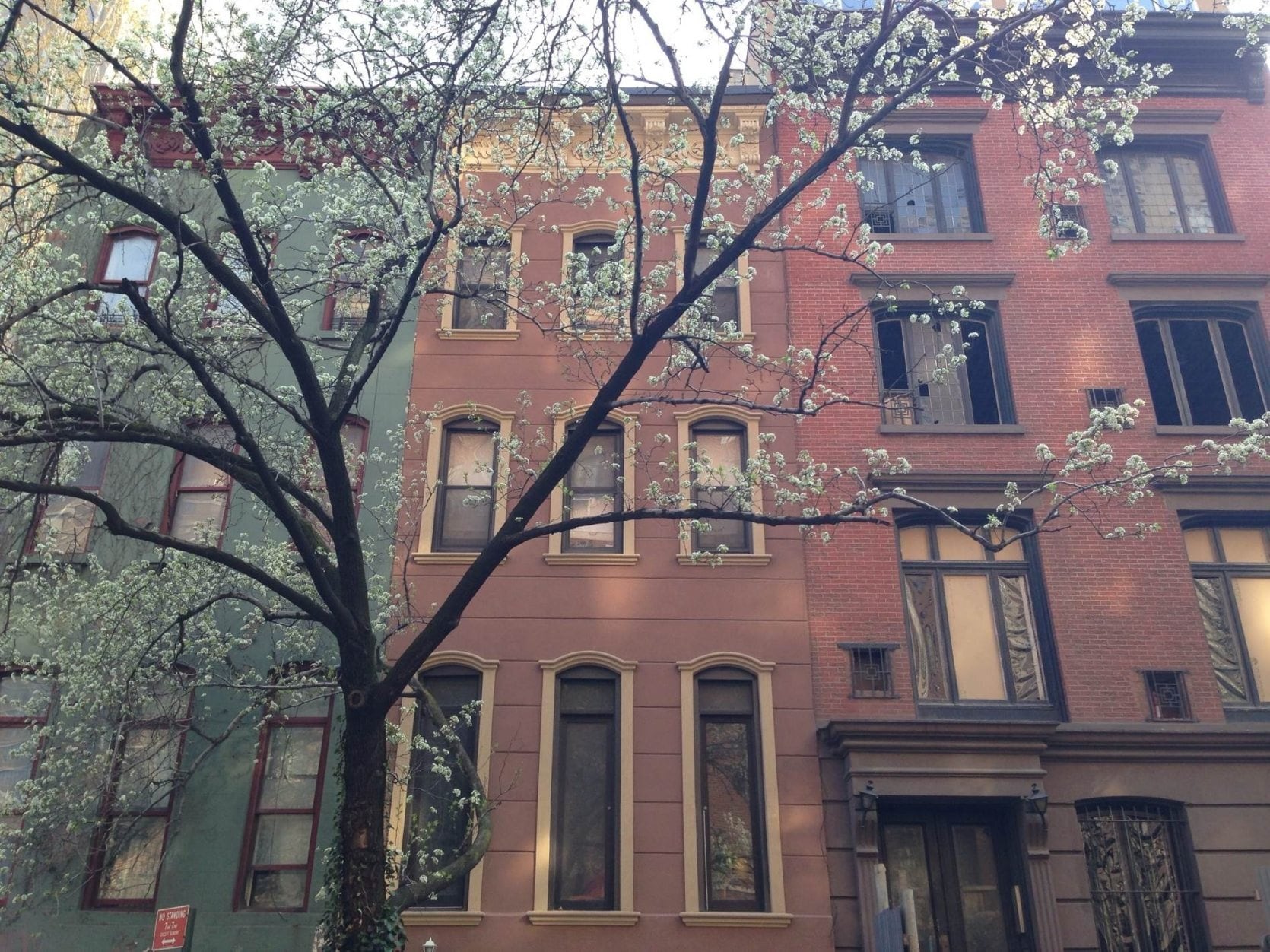 212 E 35th St, New York, NY for sale Building Photo- Image 1 of 16