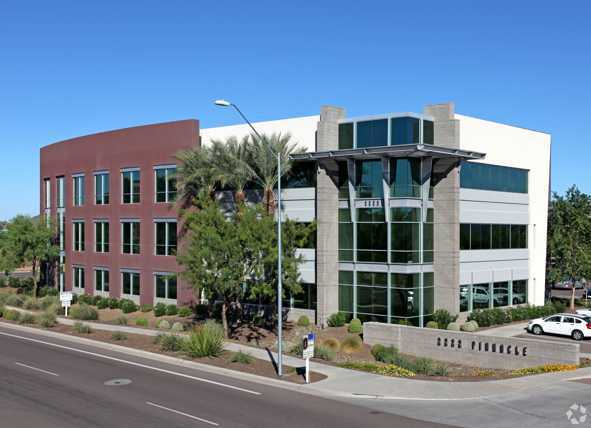 2222 W Pinnacle Peak Rd, Phoenix, AZ for lease Primary Photo- Image 1 of 3
