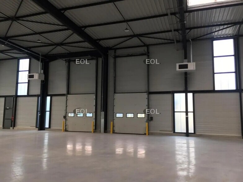 Flex in Bonneuil-sur-Marne for lease - Building Photo - Image 3 of 4
