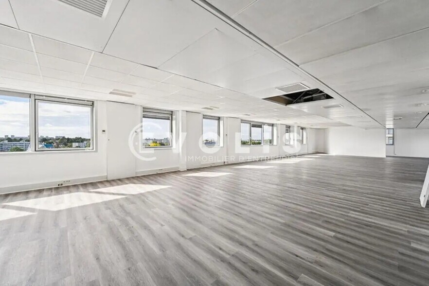 12-14 Rue Du Centre, Noisy-le-Grand for lease - Building Photo - Image 2 of 14