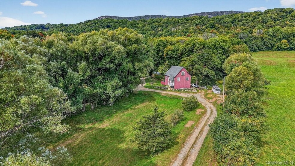 3 Horsemens Trl, Cold Spring, NY for sale - Building Photo - Image 1 of 56