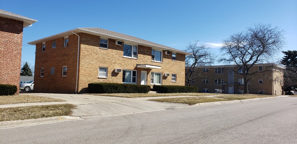 2417 Sherman Ave, Abbott Park, IL for sale - Primary Photo - Image 1 of 1