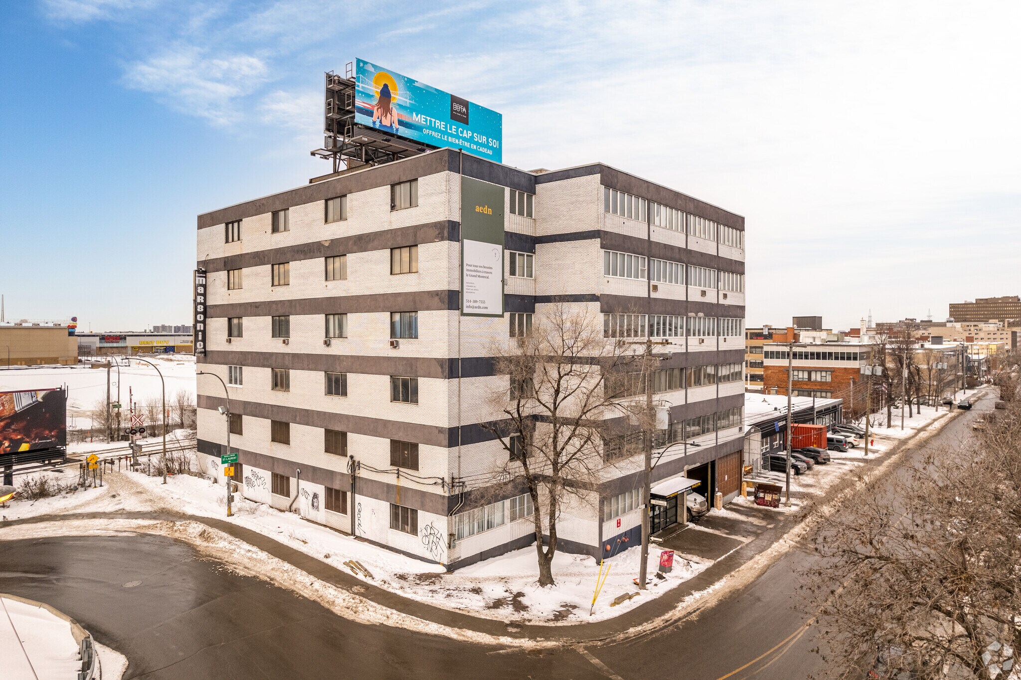 8710 Av du Parc, Montréal, QC à vendre Photo du bâtiment- Image 1 de 1