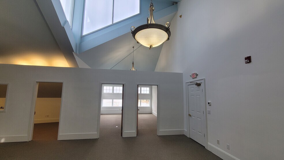 501 Broadway, Point Pleasant Beach, NJ à louer - Photo du bâtiment - Image 2 de 7