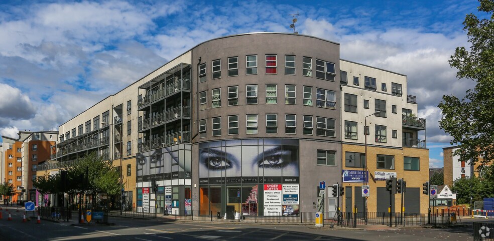 133-137 Creek Rd, Londres à vendre - Photo principale - Image 1 de 2