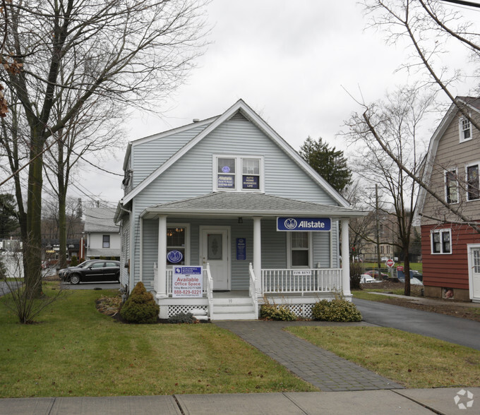 39 Maple Ave, New City, NY à vendre - Photo principale - Image 1 de 1