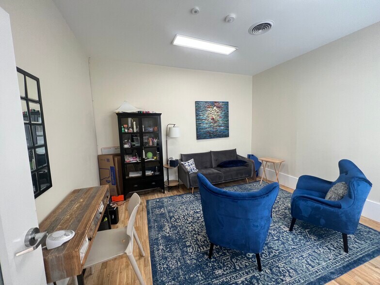 301 E 3rd Ave, San Mateo, CA à louer - Photo du bâtiment - Image 3 de 8